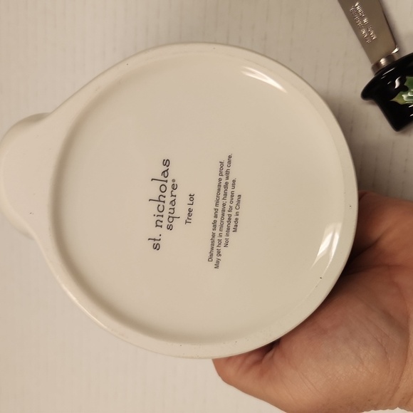 St. Nicholas Square Tree Lot serving dish knife Cheese Bowl Salsa Bowl Christmas - Picture 7 of 11